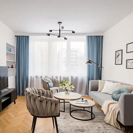 Lägenhet Pulawska Mokotow 2-bedroom & Living Room, Balcony & Free Parking On Site