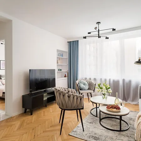 Pulawska Mokotow 2-bedroom & Living Room, Balcony & Free Parking On Site * Warsaw