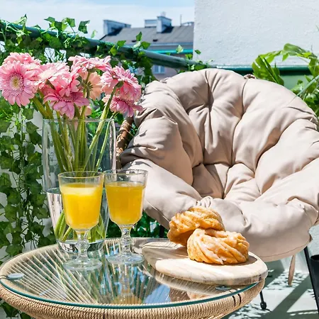 Appartement Pulawska Mokotow 2-bedroom & Living Room, Balcony & Free Parking On Site