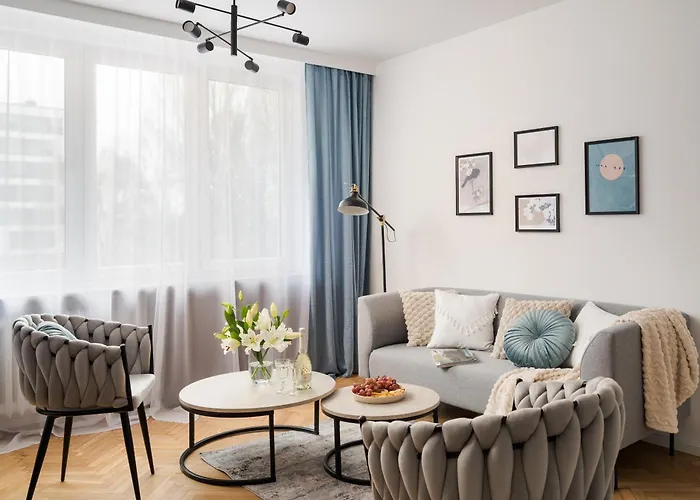 Pulawska Mokotow 2-bedroom & Living Room, Balcony & Free Parking On Site Apartment