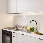 Pulawska Mokotow 2-bedroom & Living Room, Balcony & Free Parking On Site شقة *