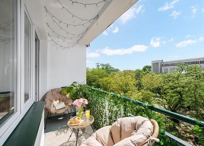 Pulawska Mokotow 2-bedroom & Living Room, Balcony & Free Parking On Site Apartment *