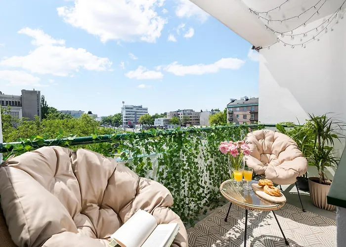 Pulawska Mokotow 2-bedroom & Living Room, Balcony & Free Parking On Site Warsaw